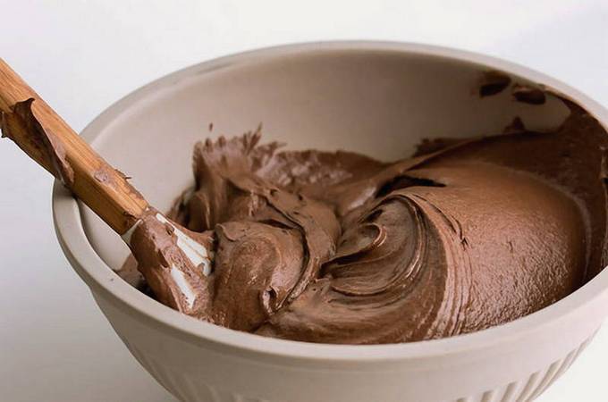 Сметанно-шоколадный крем для бисквитного торта