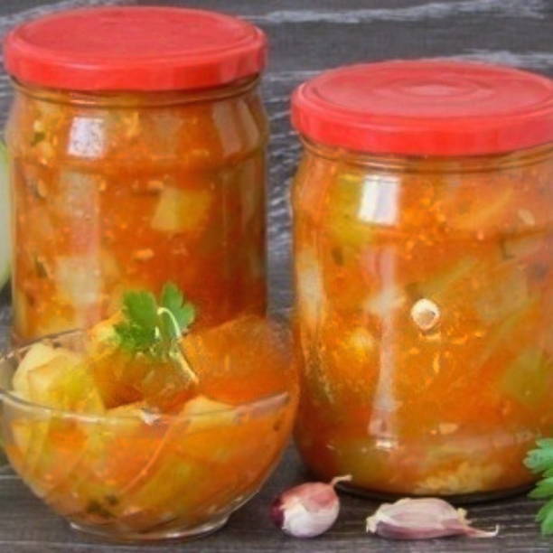 Кабачки в томатном соусе с чесноком на зиму