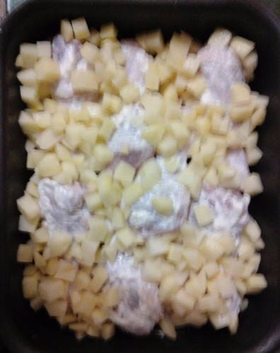 Рецепт приготовления куриных ножек с картошкой в духовке