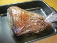 Свиная рулька запеченная в рукаве в духовке - 5 рецептов с фото пошагово