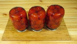 Сладкие маринованные помидоры с чесноком на зиму