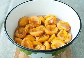 Янтарное варенье из абрикосов дольками на зиму