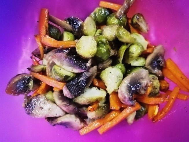 Салат с тунцом и овощами диетический