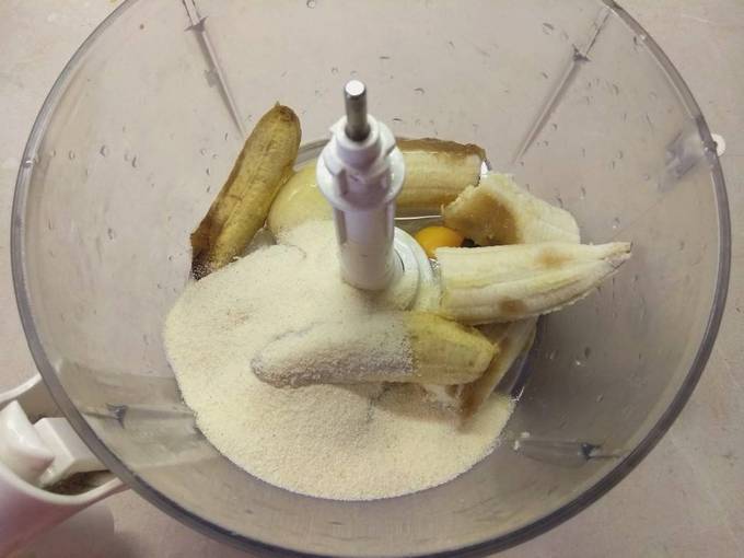 Манник с бананом на молоке