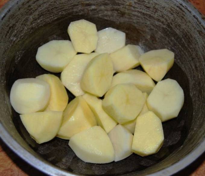 Горбуша в сметане с картошкой