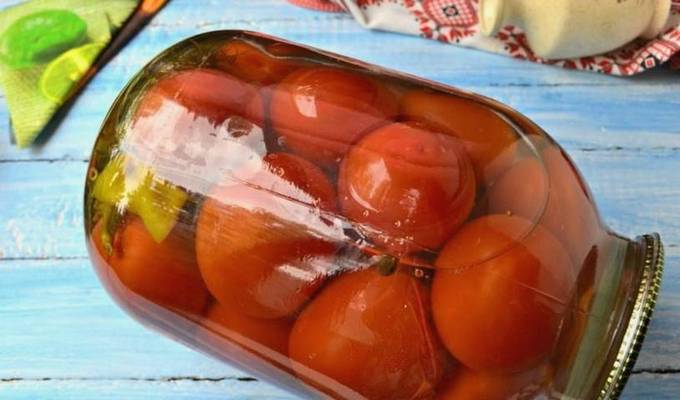 Консервированные помидоры в 2 литровых банках
