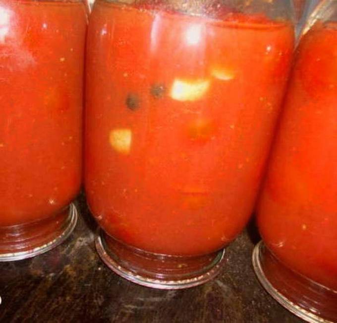 Помидоры в томатном соке из магазина