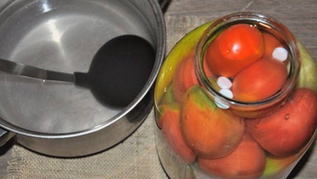 Квашеные помидоры с аспирином на 3 литровую банку