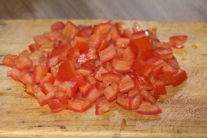 Запеканка из кабачков с помидорами и яйцами