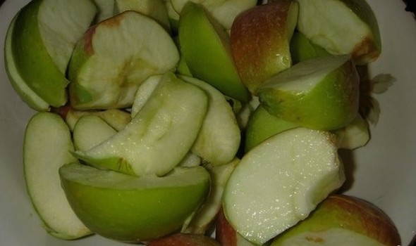 Аджика с яблоками без уксуса