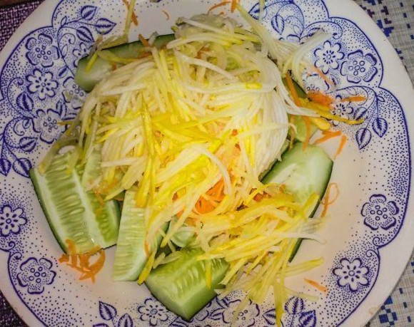 Салат из кабачков,огурцов и моркови по-корейски на зиму
