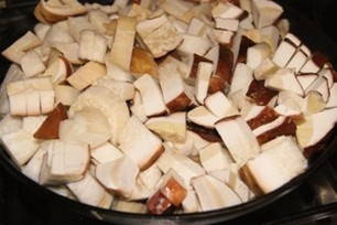 Белые грибы жареные на сковороде