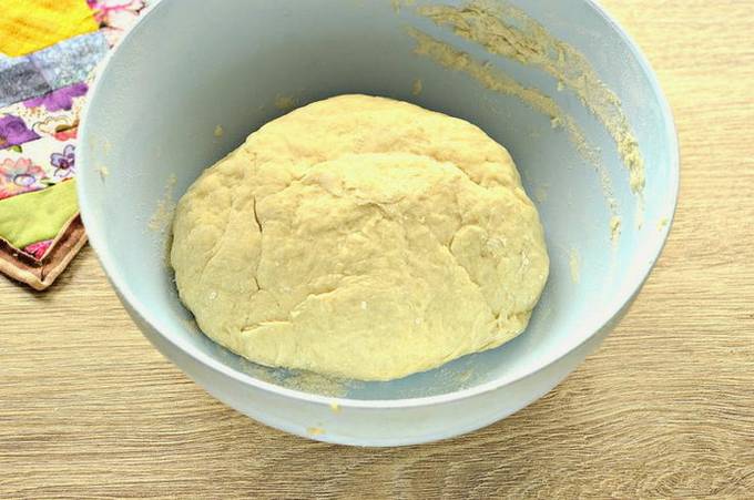 Дрожжевое тесто для пирожков из быстродействующих сухих дрожжей