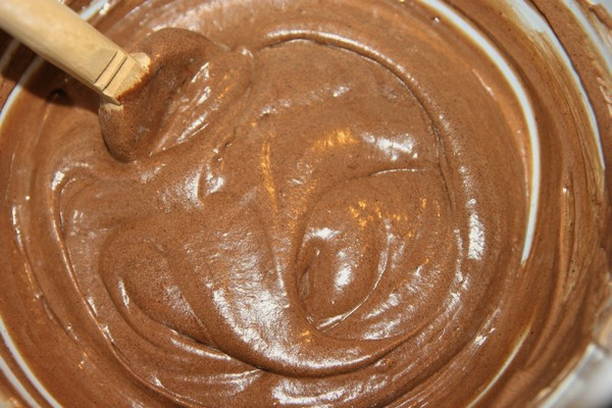 Шоколадный крем для торта из какао порошка и молока с маслом