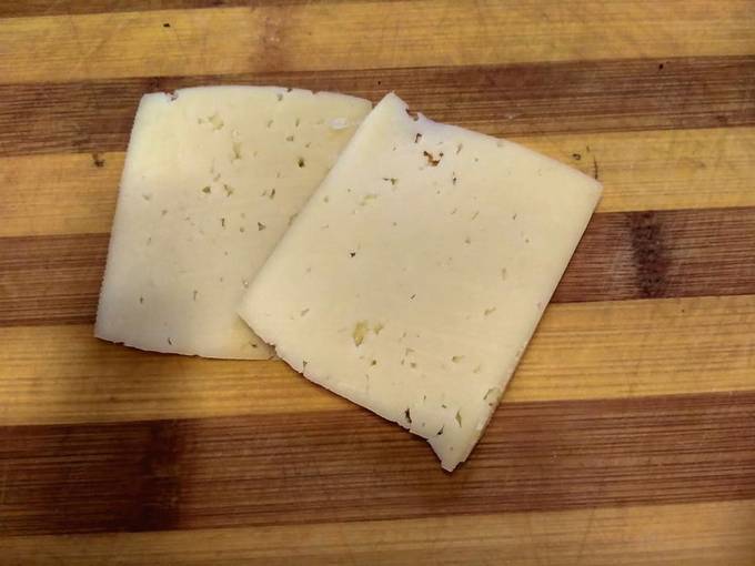 Улитки с ветчиной и сыром из слоеного бездрожжевого теста
