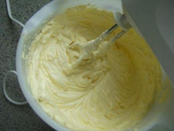 Масляный крем для торта под мастику