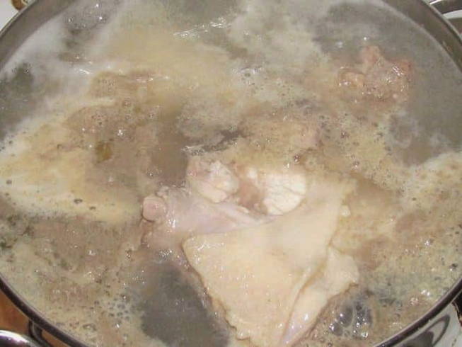Бабушкин суп с клецками на курином бульоне