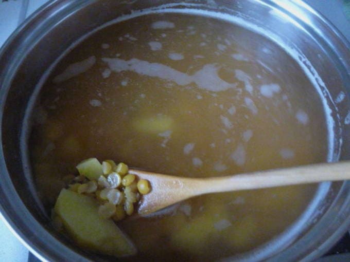 Гороховый суп с колбасой без замачивания гороха