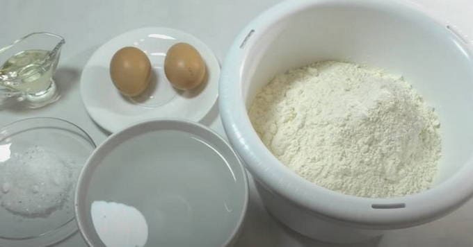Заварное тесто для мантов на кипятке с яйцами