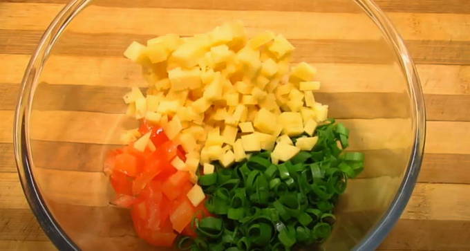 Кальмары с овощами на мангале
