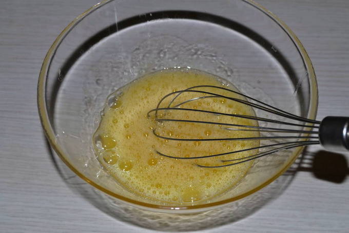 Пышные сырники из творога на сковороде - классический рецепт