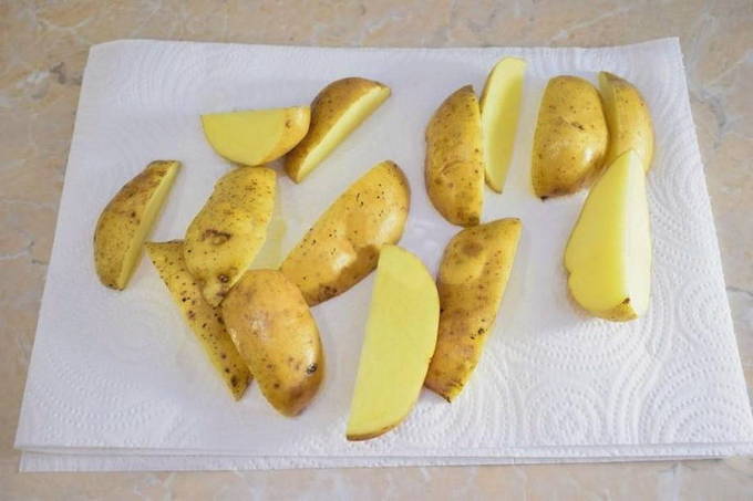 Картошка, запечённая в духовке