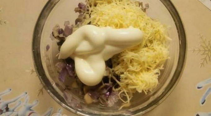 Тарталетки с сыром и грибами