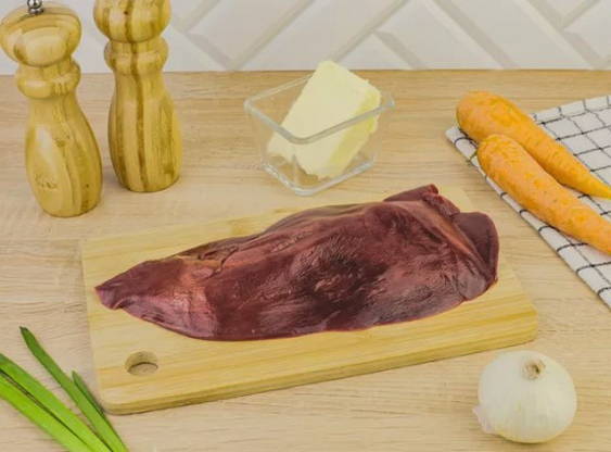 Паштет из свиной печени с морковью, луком и сливочным маслом
