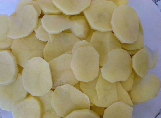 Пангасиус с картошкой в духовке