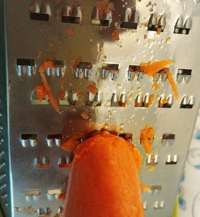 Морковный торт с кремом чиз и грецкими орехами
