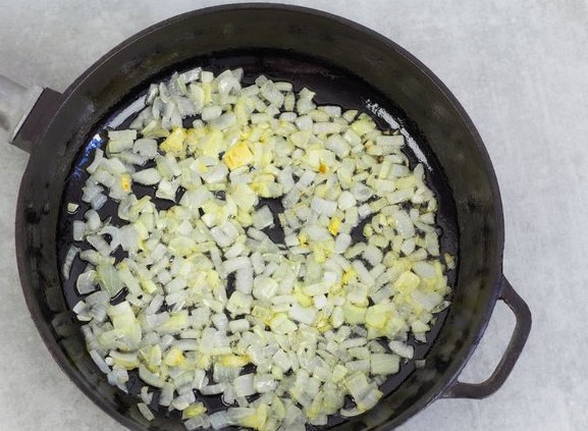 Баклажаны как грибы с яйцом на сковороде