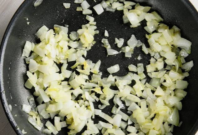 Классический рататуй с сыром в духовке