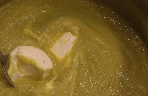 Суп-пюре из кабачков с сыром