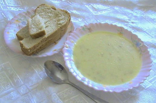 Суп-пюре из кабачков в мультиварке