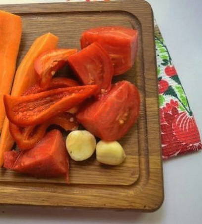 Кабачковая икра через мясорубку с помидорами, луком, морковью и перцем на зиму