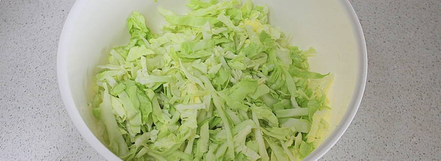 Салат из редиски и капусты