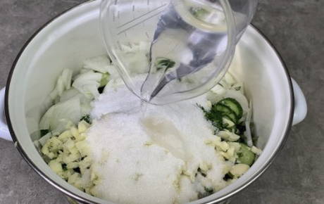 Салат из огурцов без варки и стерилизации на зиму