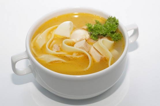 Куриный суп с лапшой - 5 вкусных пошаговых рецептов с фото