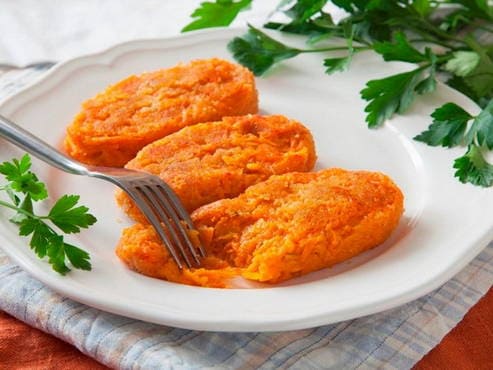 Морковные котлеты - 5 рецептов с фото пошагово