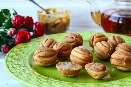 Орешки со сгущенкой классический в орешнице рецепт с фото пошагово