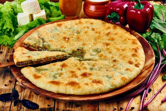 Настоящий осетинский пирог с картошкой и сыром