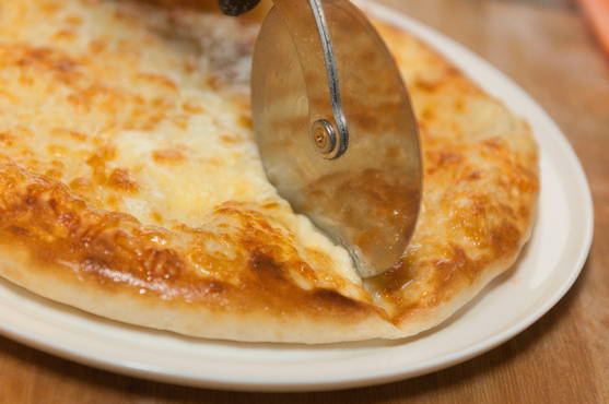 Хачапури на кефире с сыром на сковороде рецепт с фото