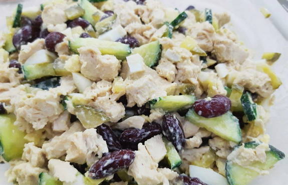 Салат из курицы, огурцов и яблок — рецепты | Дзен