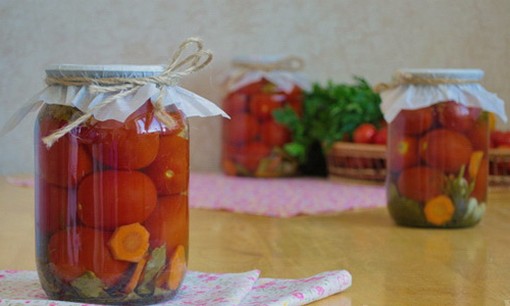 Маринованные помидоры классический рецепт
