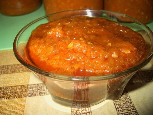 Кабачковая икра с томатной пастой