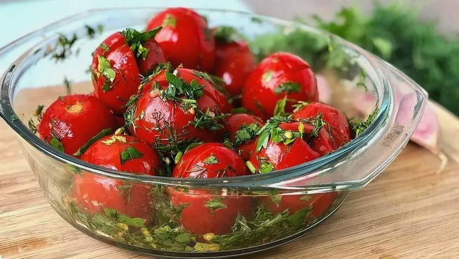 Маринованные помидоры быстрого приготовления - рецепт с пошаговыми фото