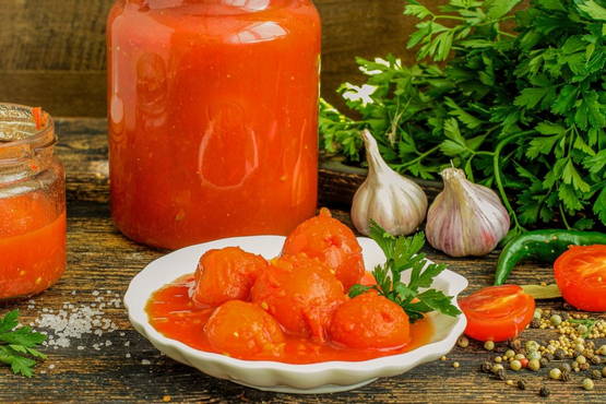 Как приготовить томаты в собственном соку