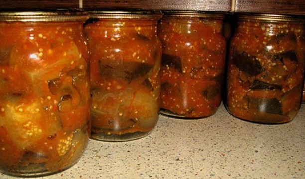 Баклажаны в томатном соке на зиму: рецепт с фото