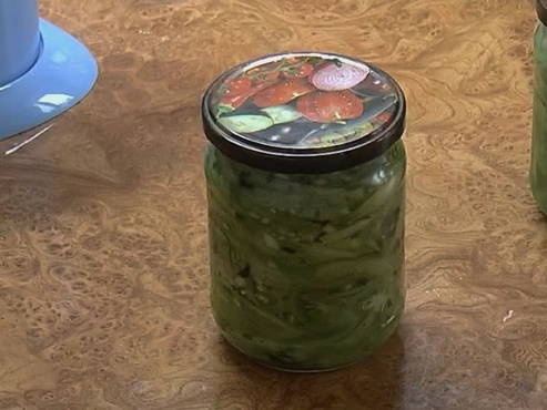 Салат из зелёных помидор на зиму - рецепт | Чудо-Повар
