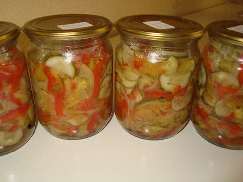 Салат из кабачков и огурцов на зиму